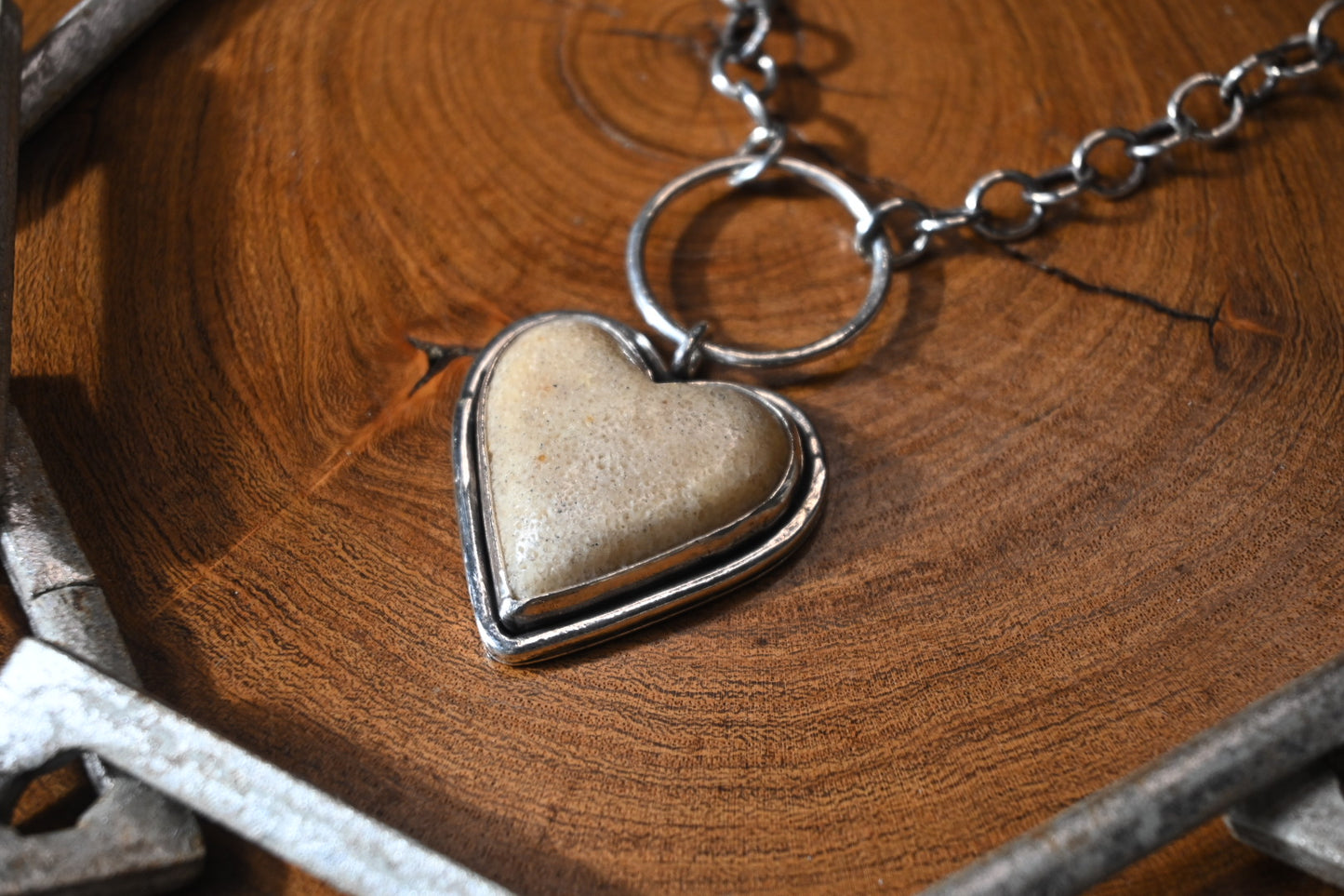 Heart Shaped Bone 'o-ring' Choker