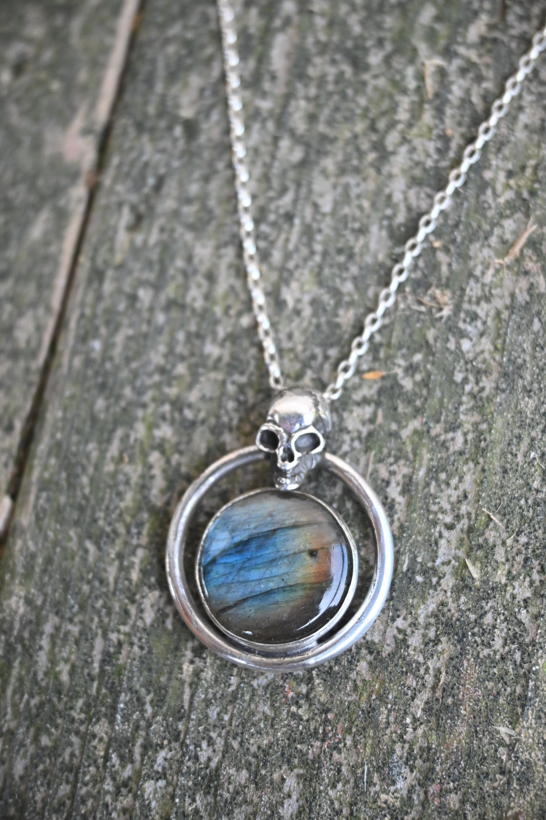 Dark Horizon Necklace