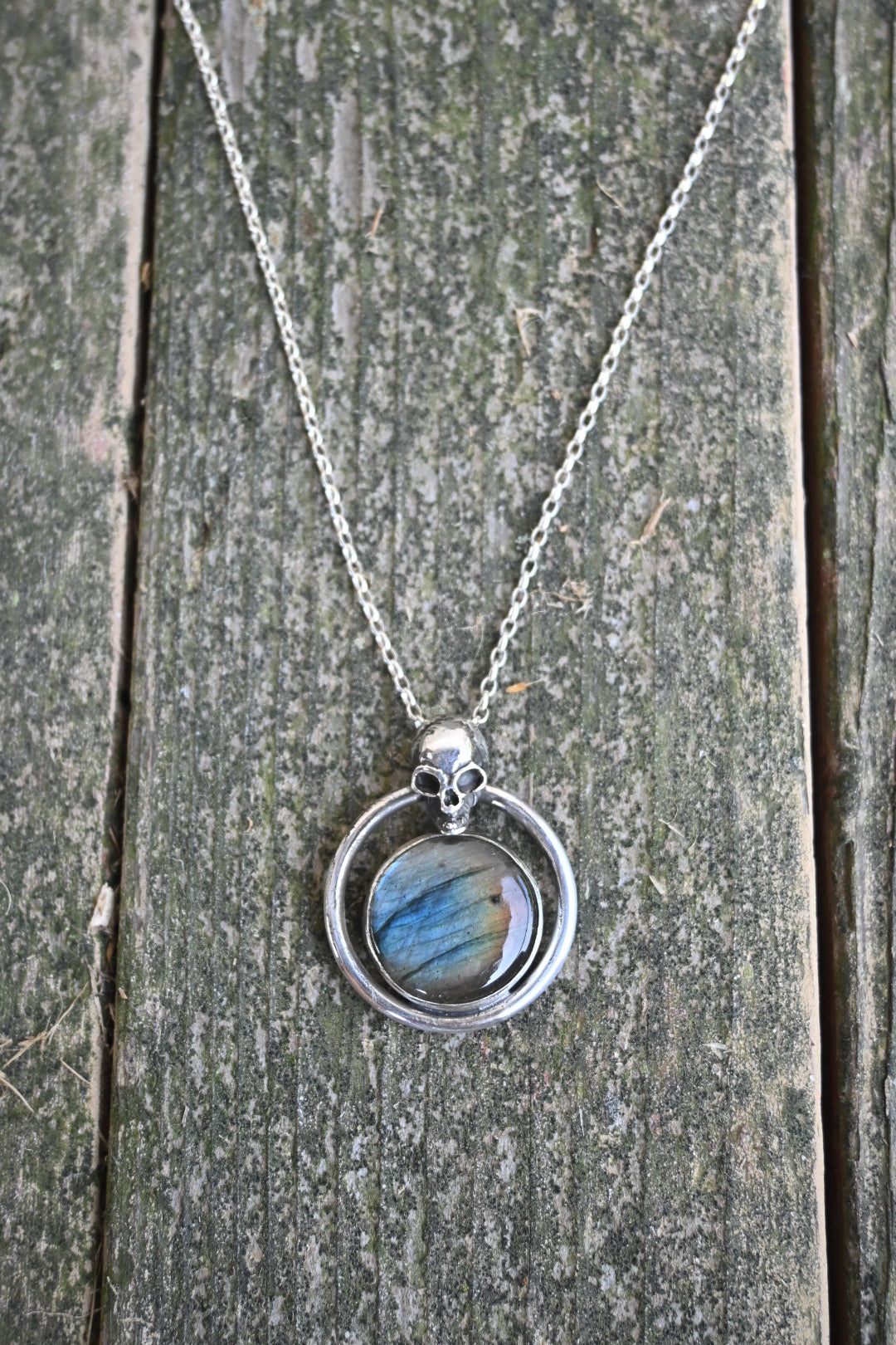 Dark Horizon Necklace