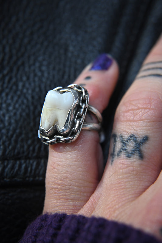 Tooth Ring