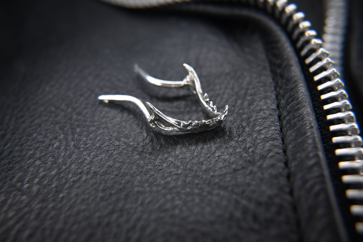 Mandible Ring Holder Necklace *preorder*