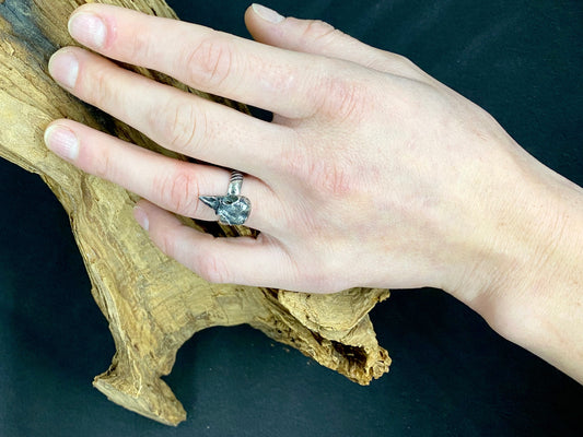 Raven Ring