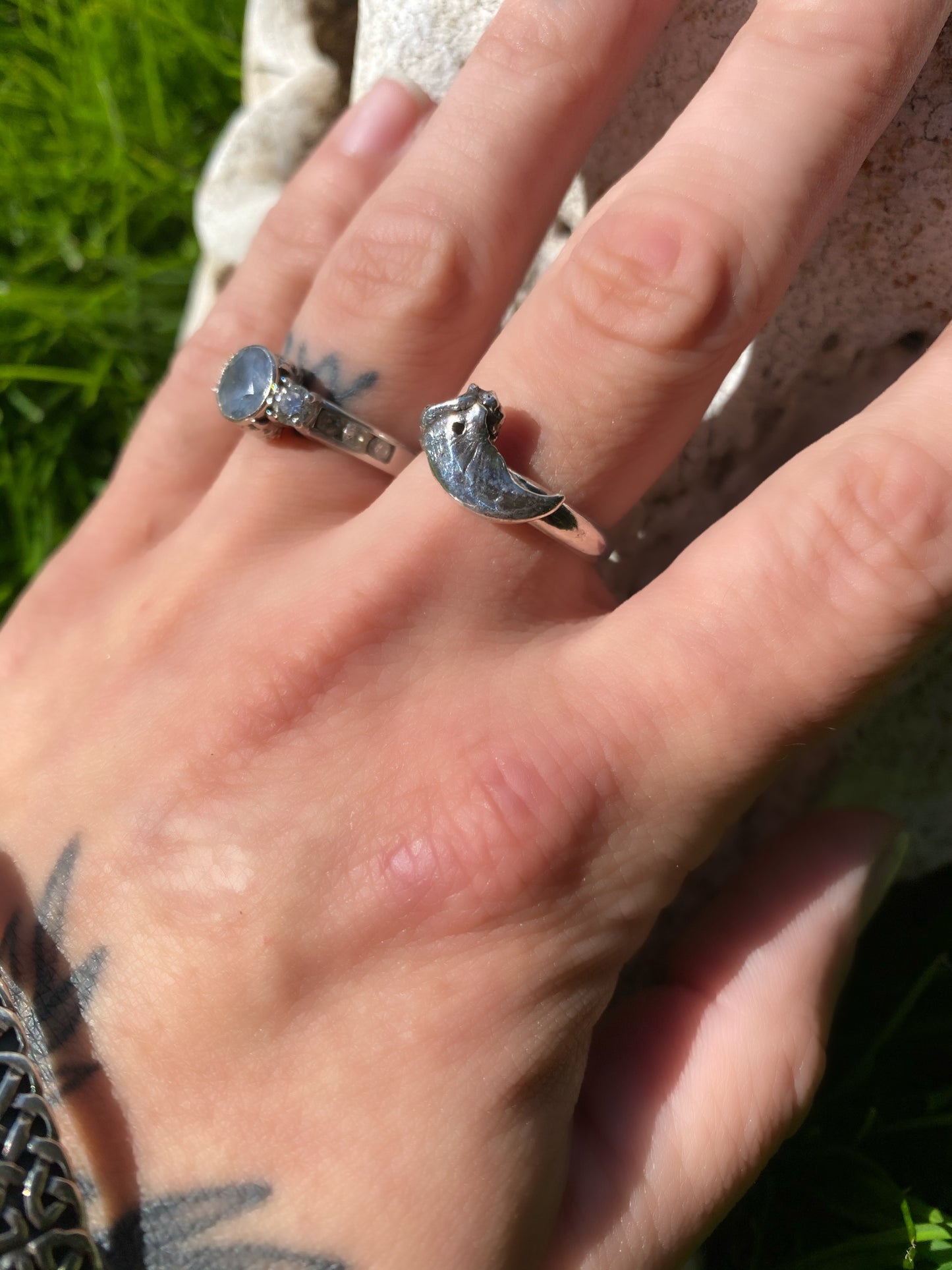 Vulpixx Ring